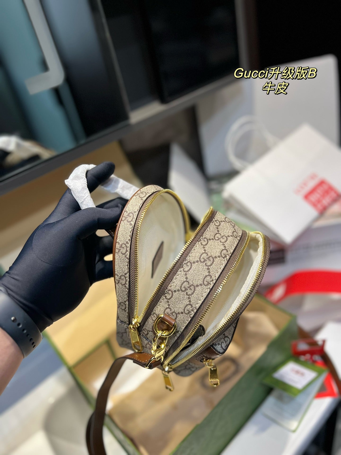GUCCI BAG 587