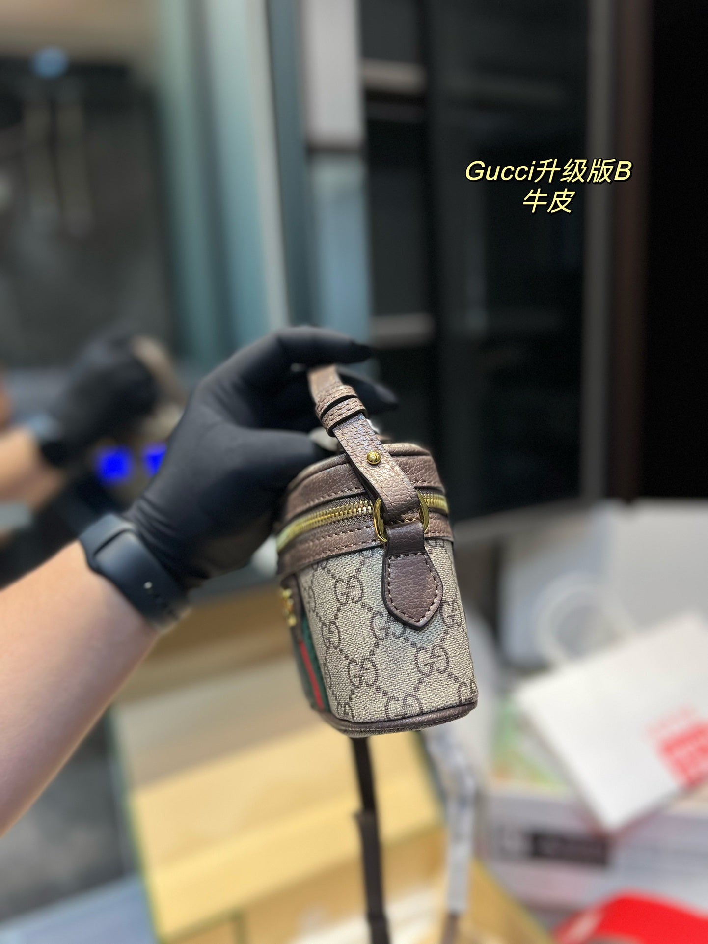 GUCCI BAG 588