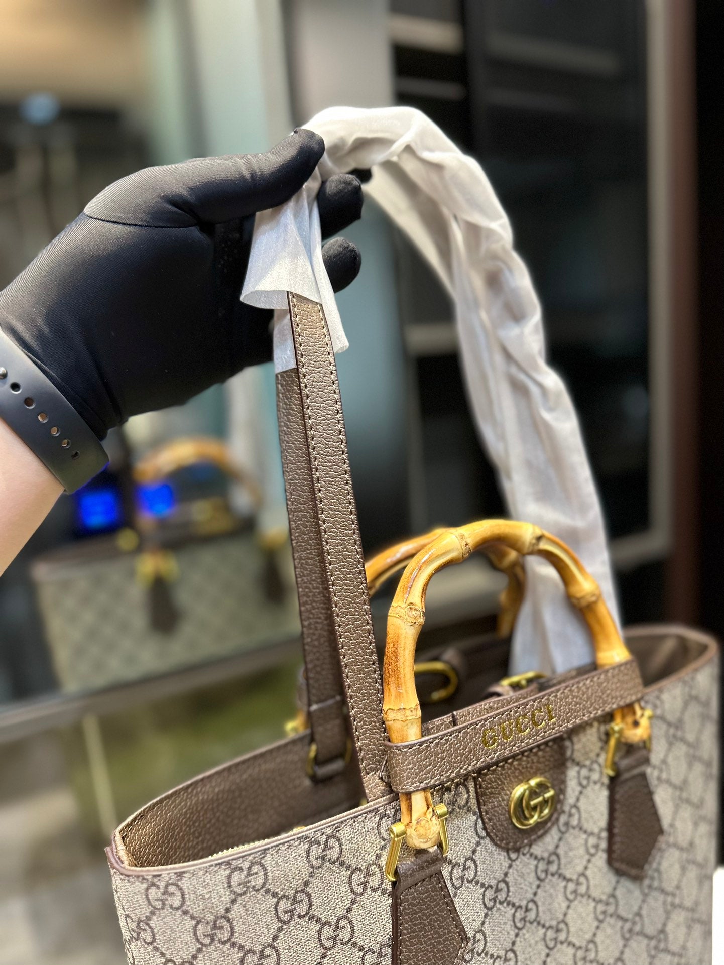 GUCCI BAG 600