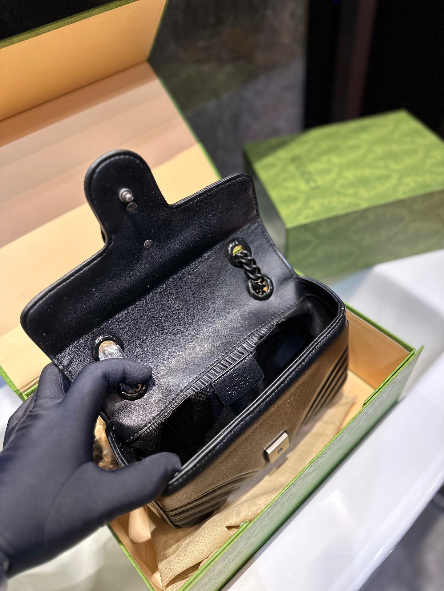 GUCCI BAG 632-2