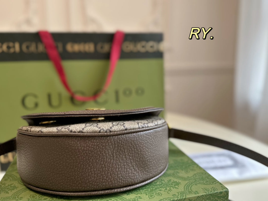 GUCCI BAG 640