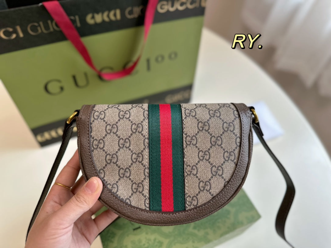 GUCCI BAG 640