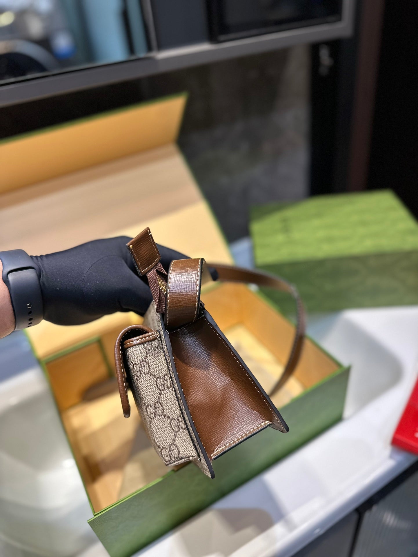 GUCCI BAG 646
