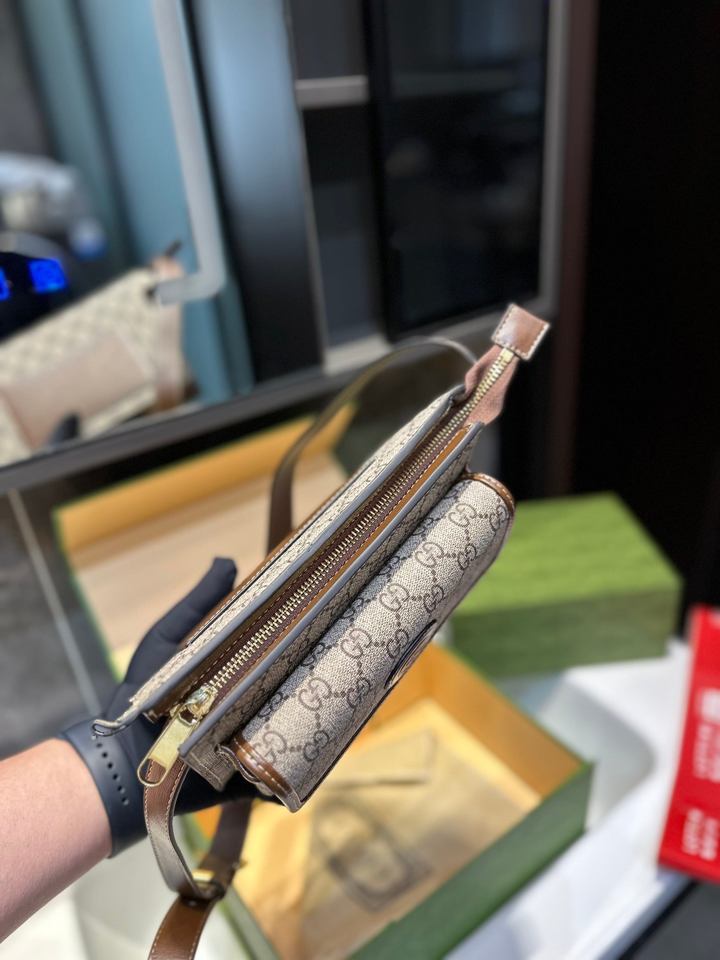GUCCI BAG 646