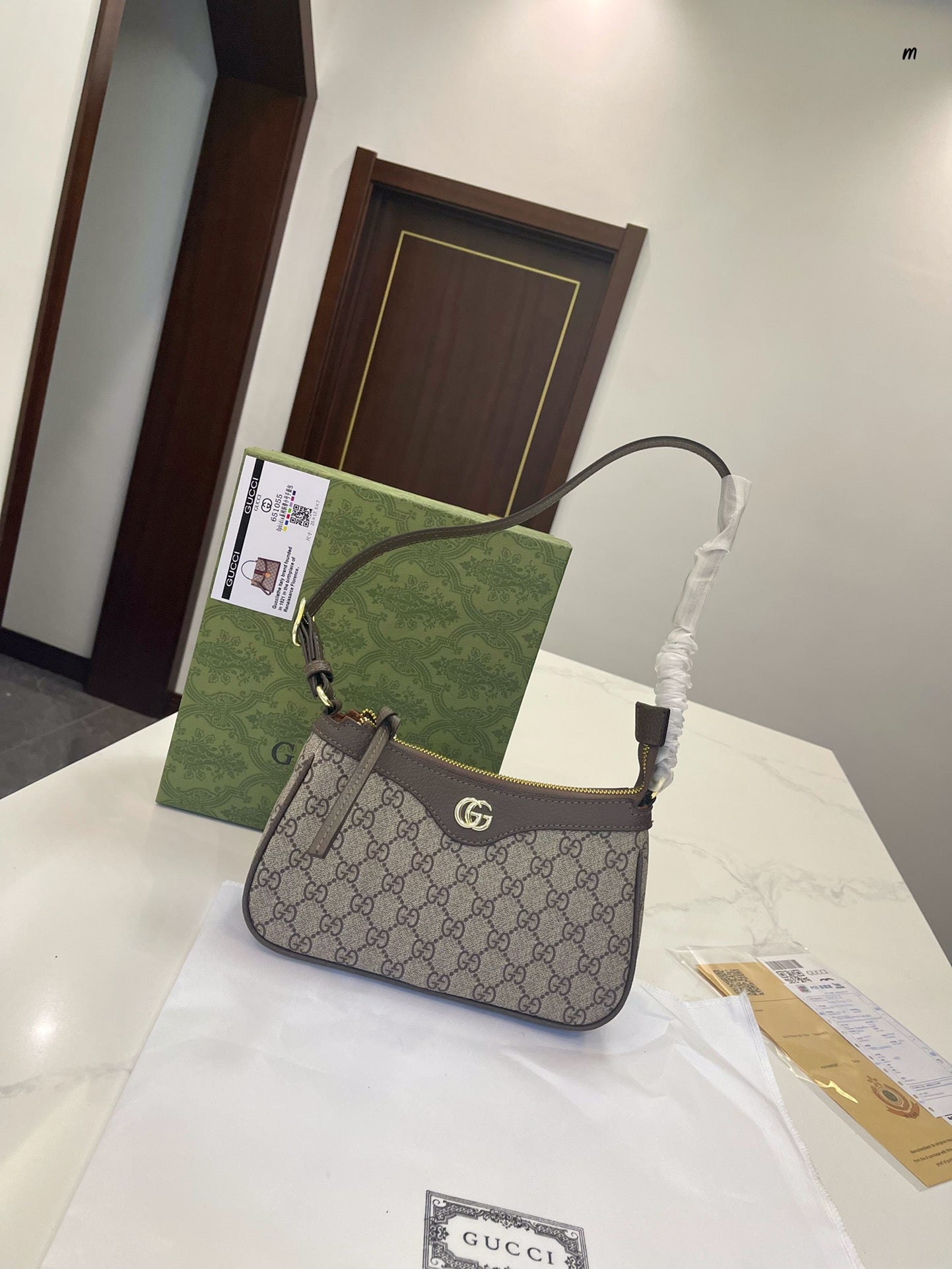 GUCCI  BAG  669