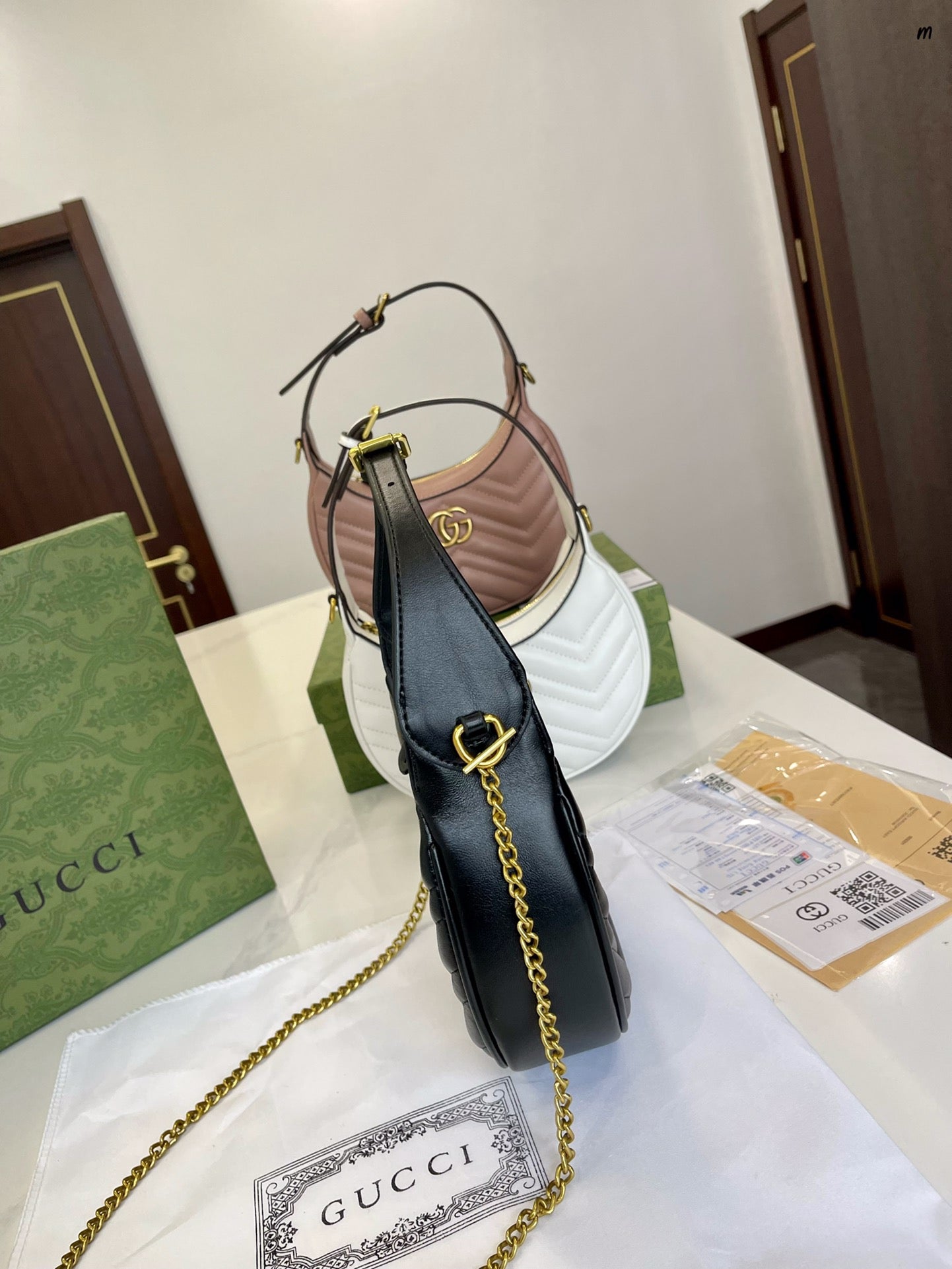 GUCCI BAG 670-1