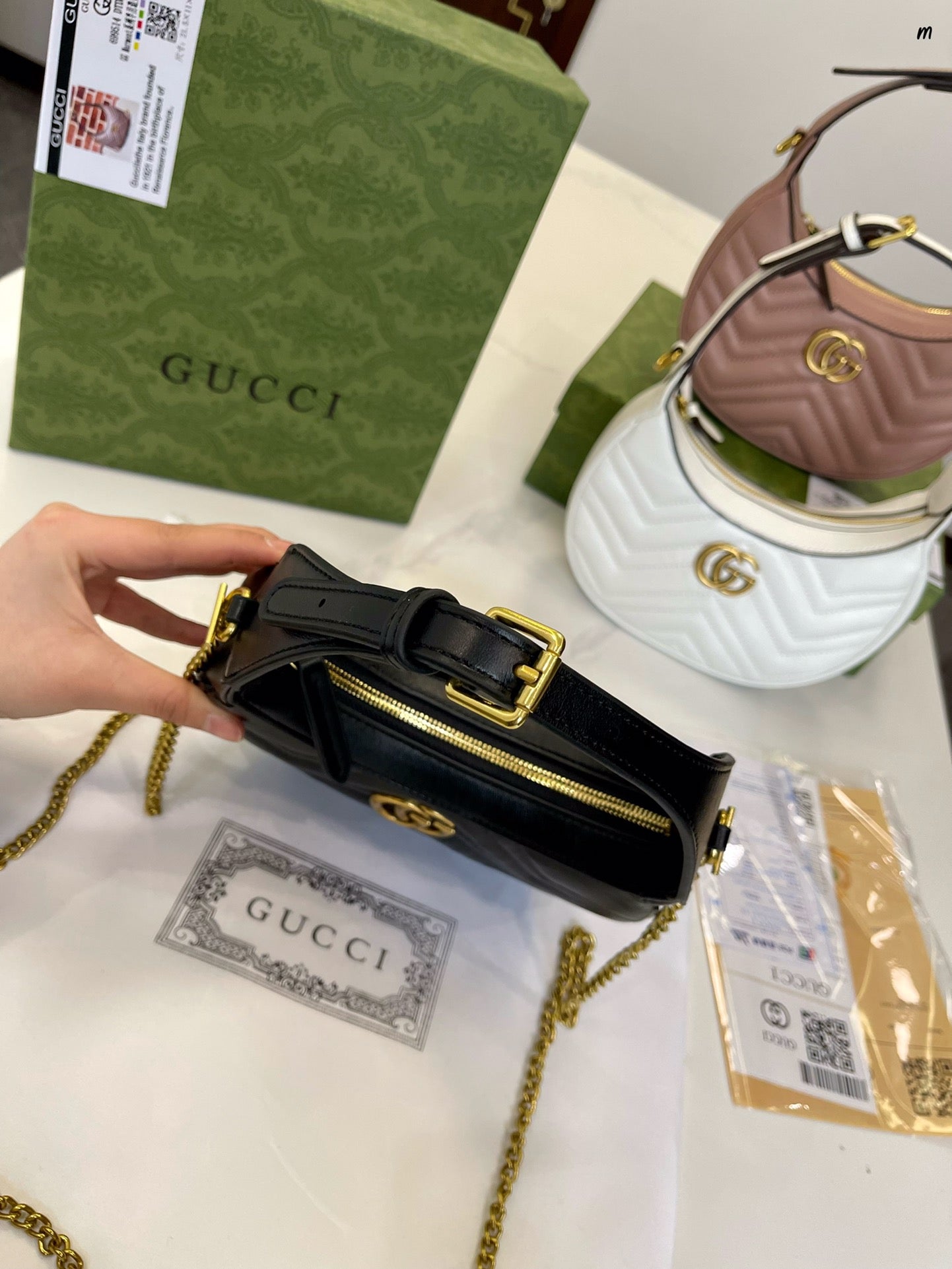 GUCCI BAG 670-1