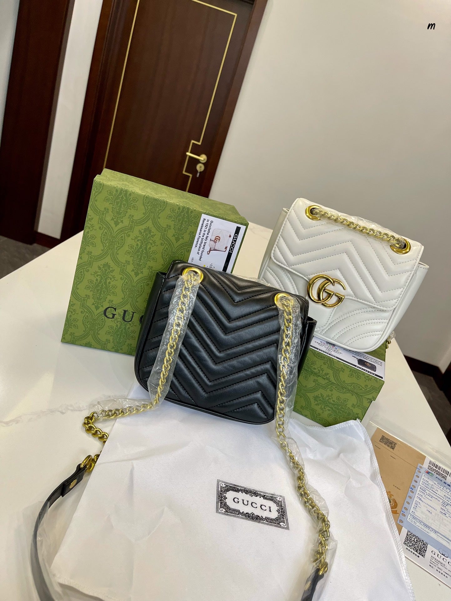 GUCCI BAG 672-1