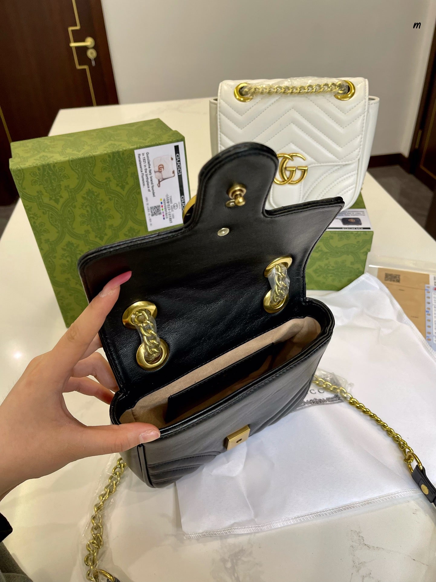 GUCCI BAG 672-1