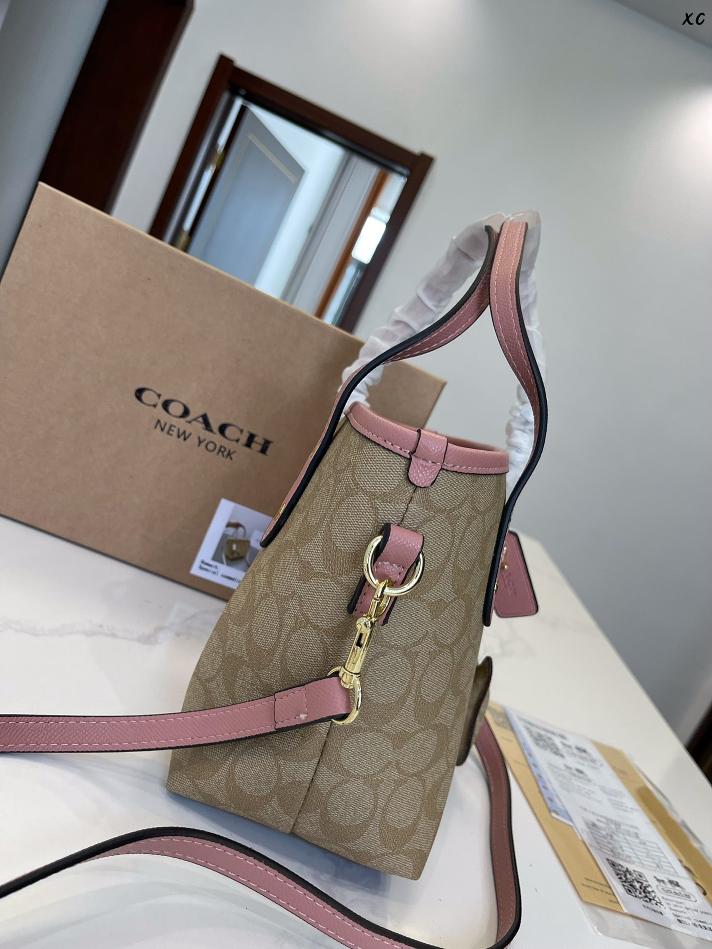 Co-BAG599