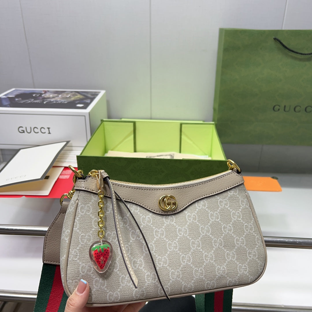 GUCCI BAG  678