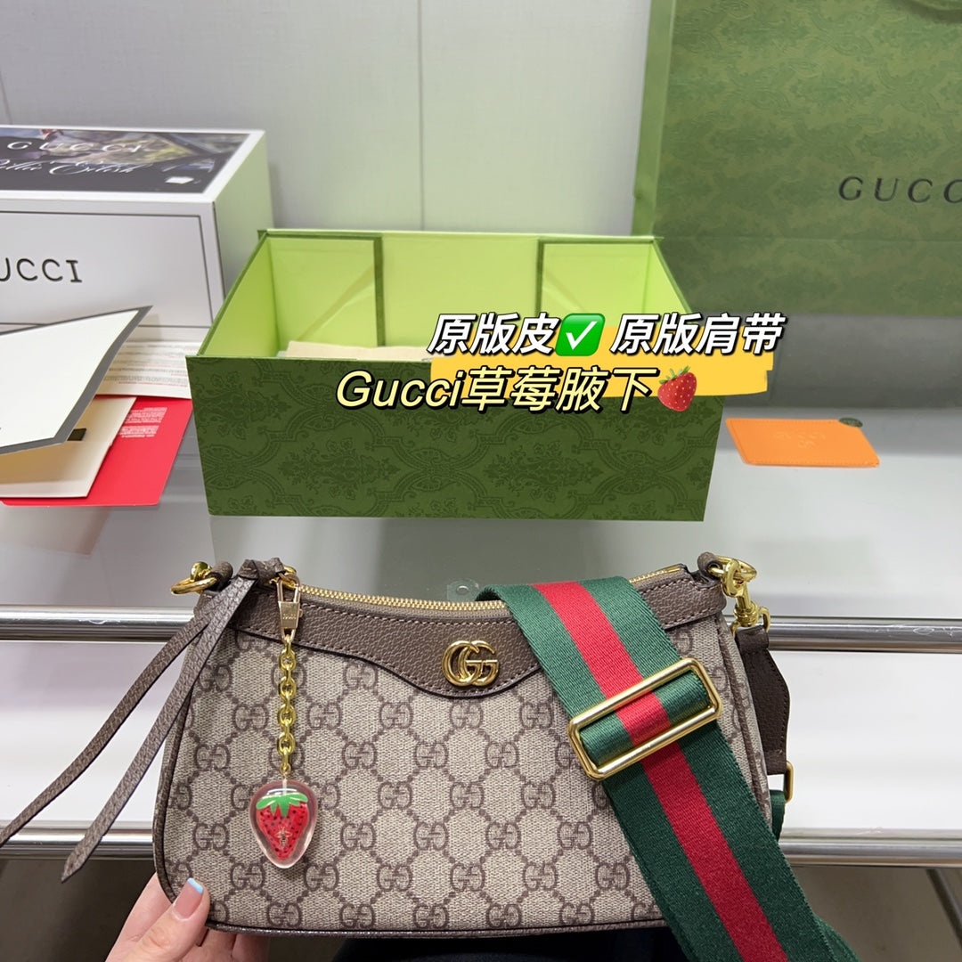 GUCCI BAG  678