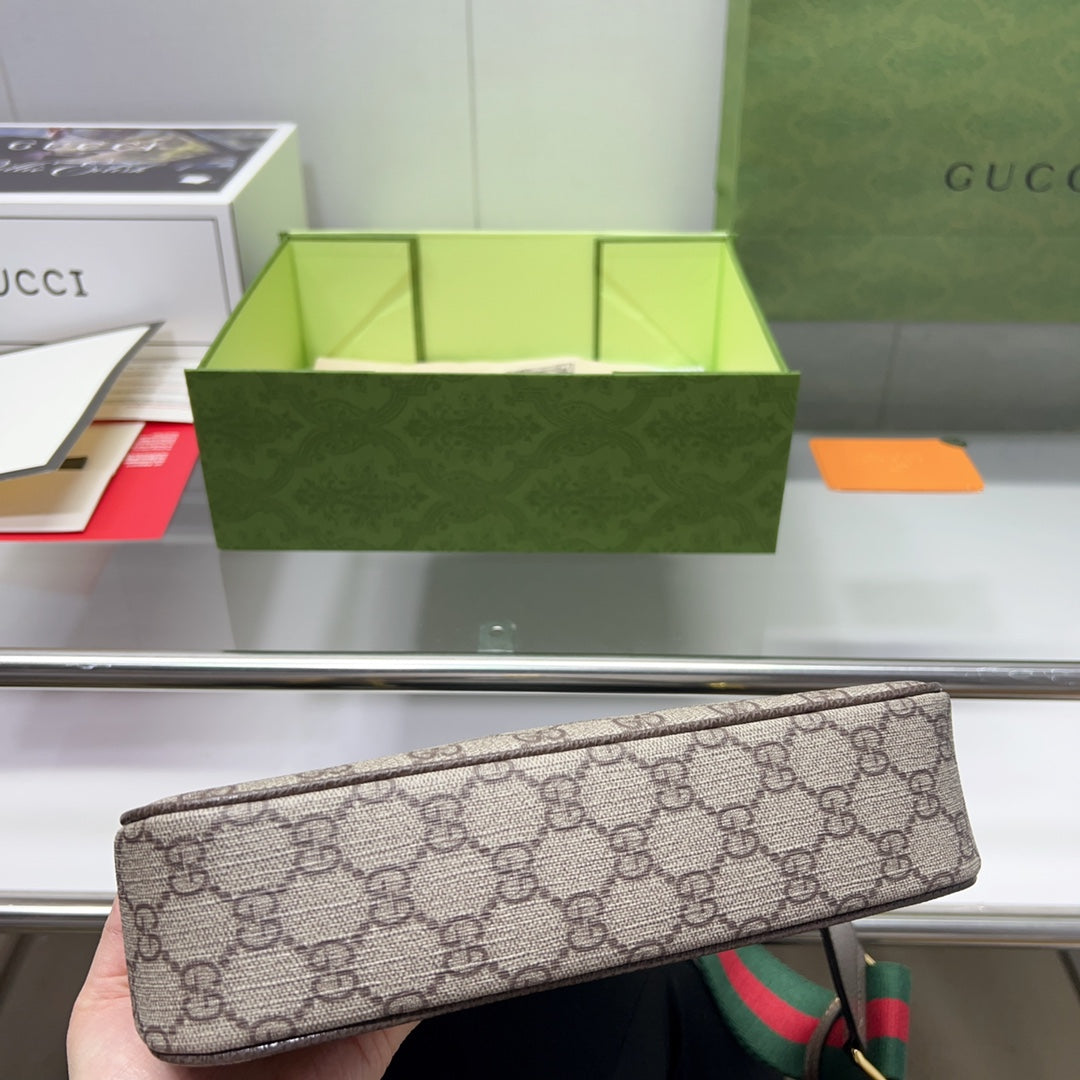 GUCCI BAG  678