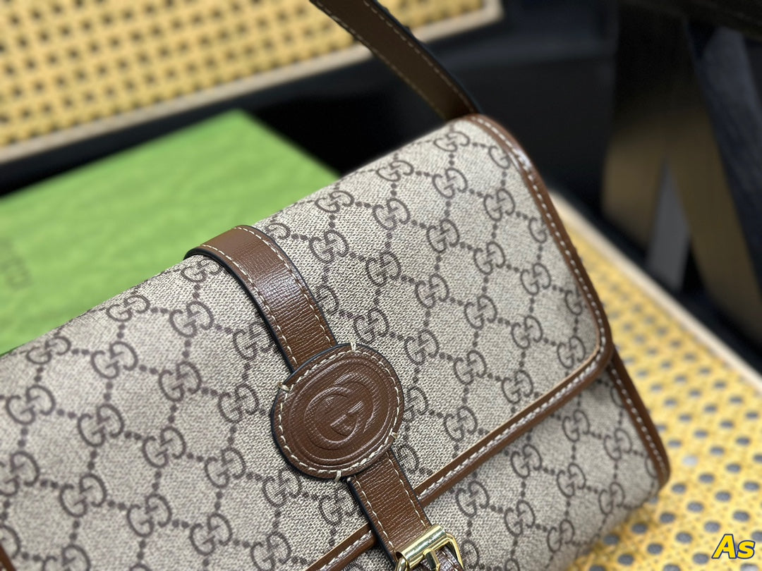 GUCCI BAG  688
