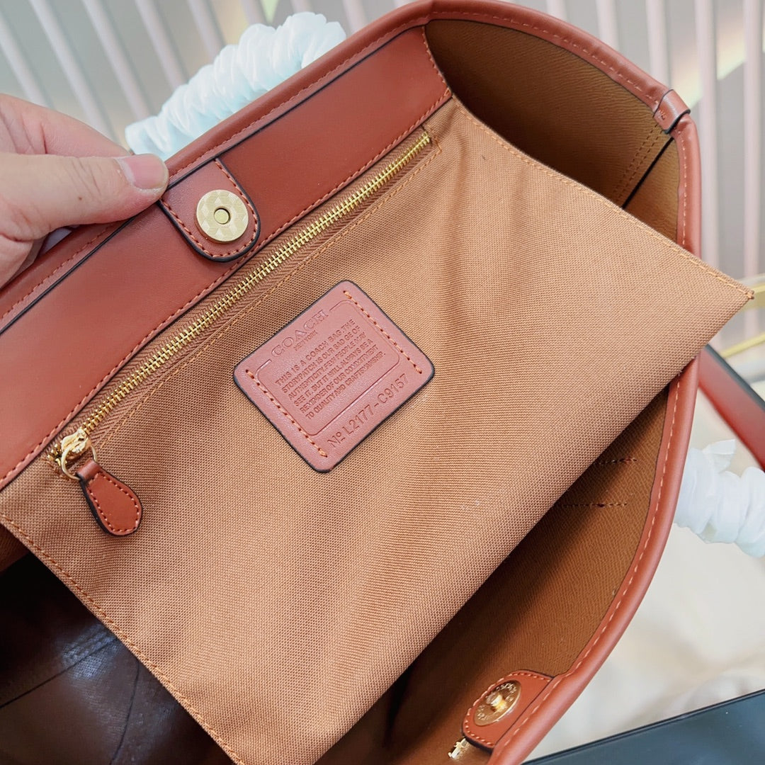 Co-BAG692