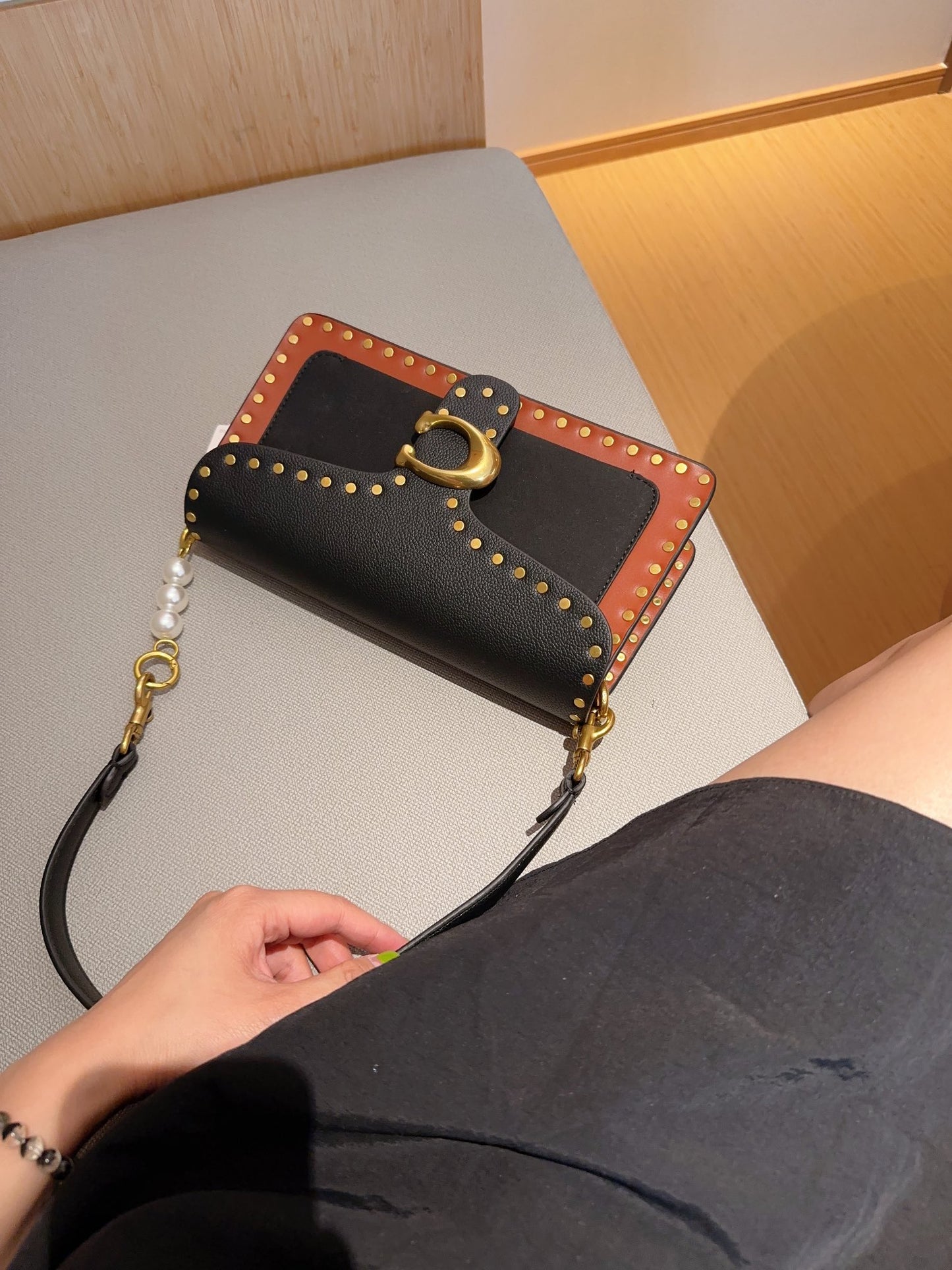 Co-BAG62