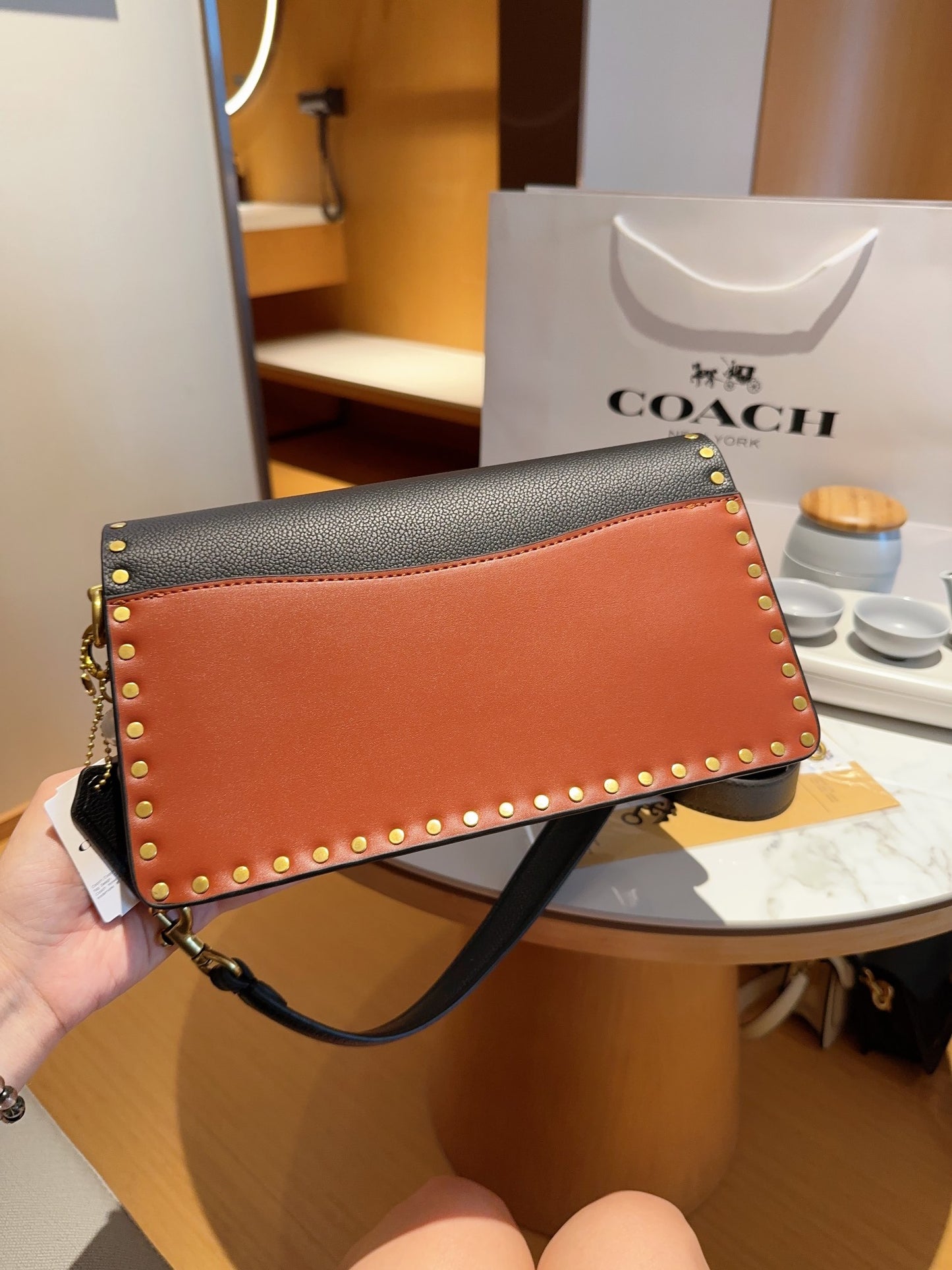 Co-BAG62
