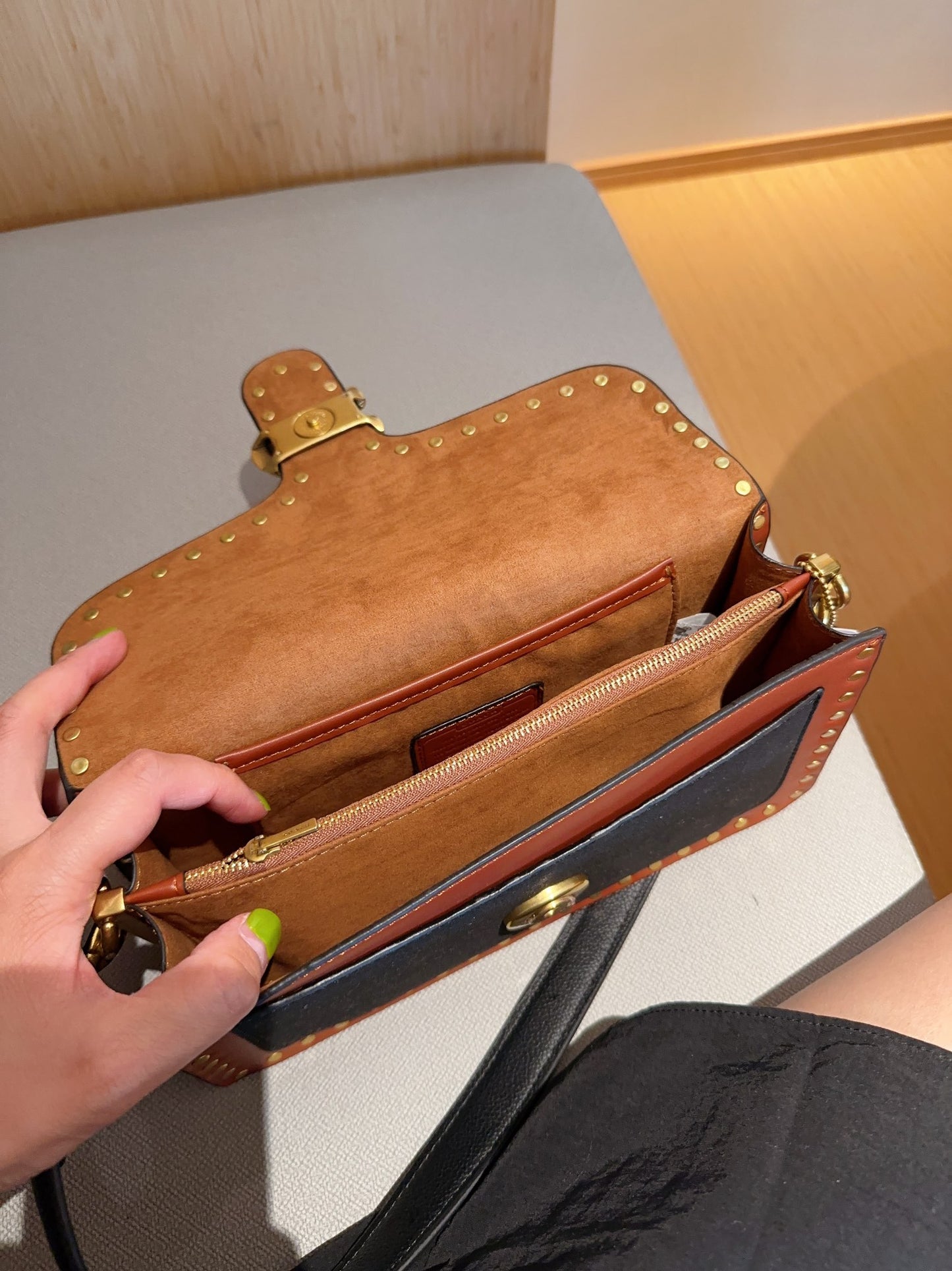 Co-BAG62