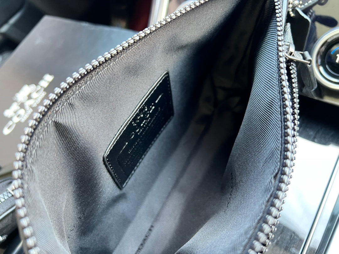 Co-BAG64