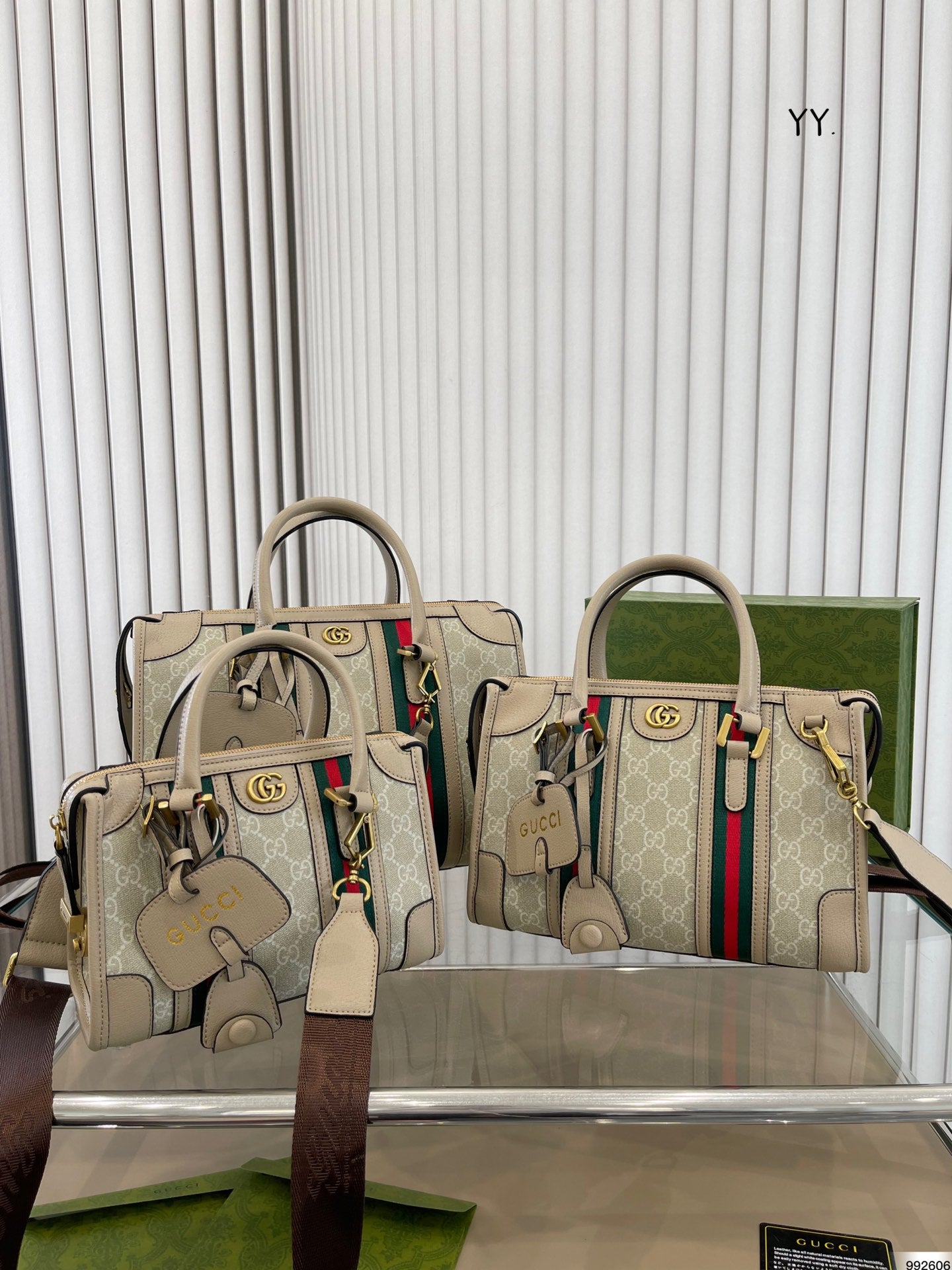 GUCCI BAG 712-2