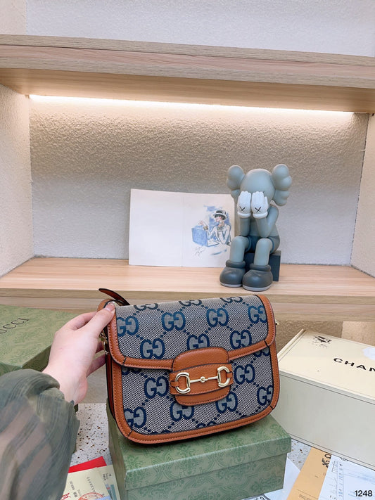 GUCCI BAG  716-1