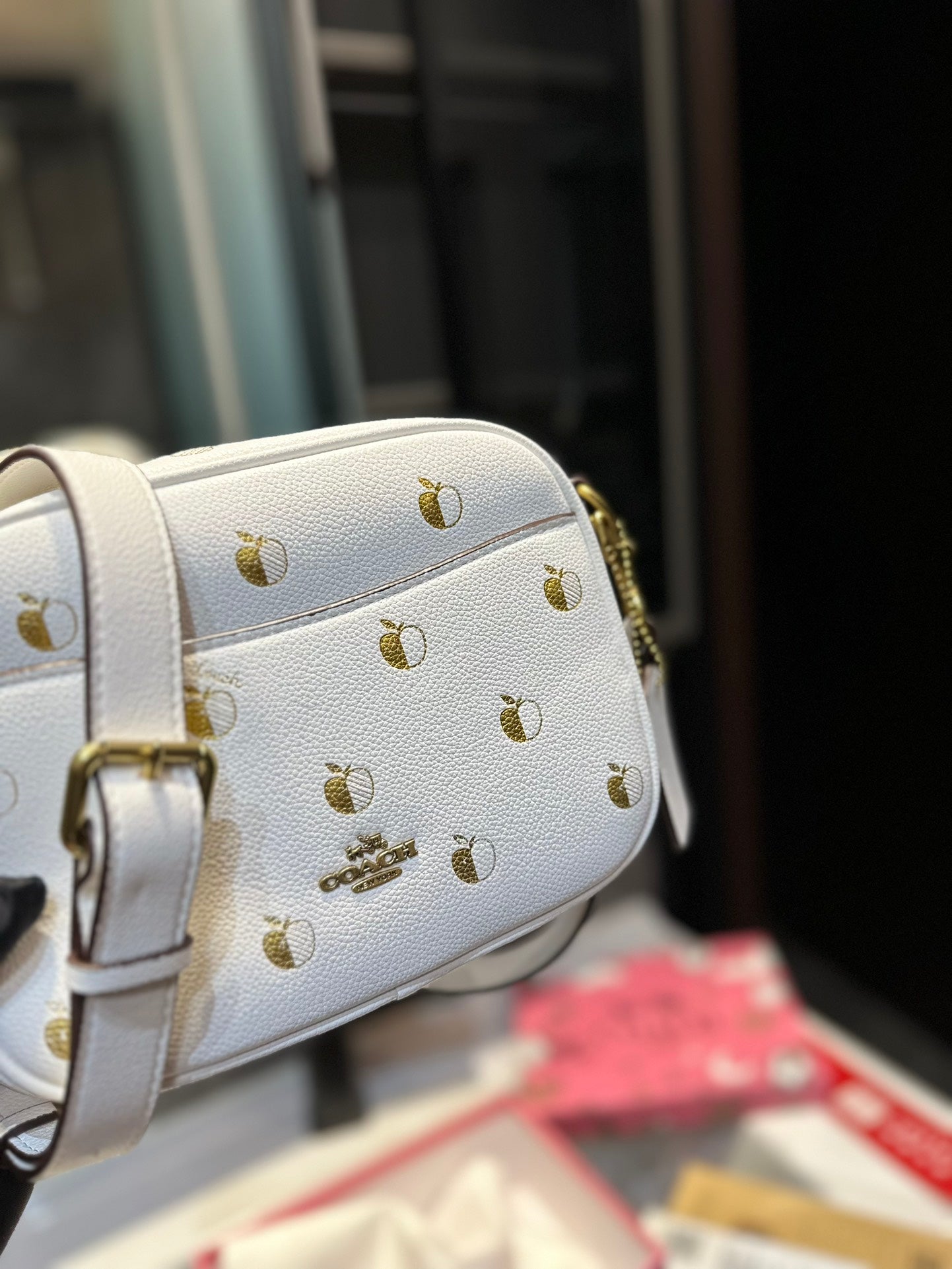 Co-BAG67