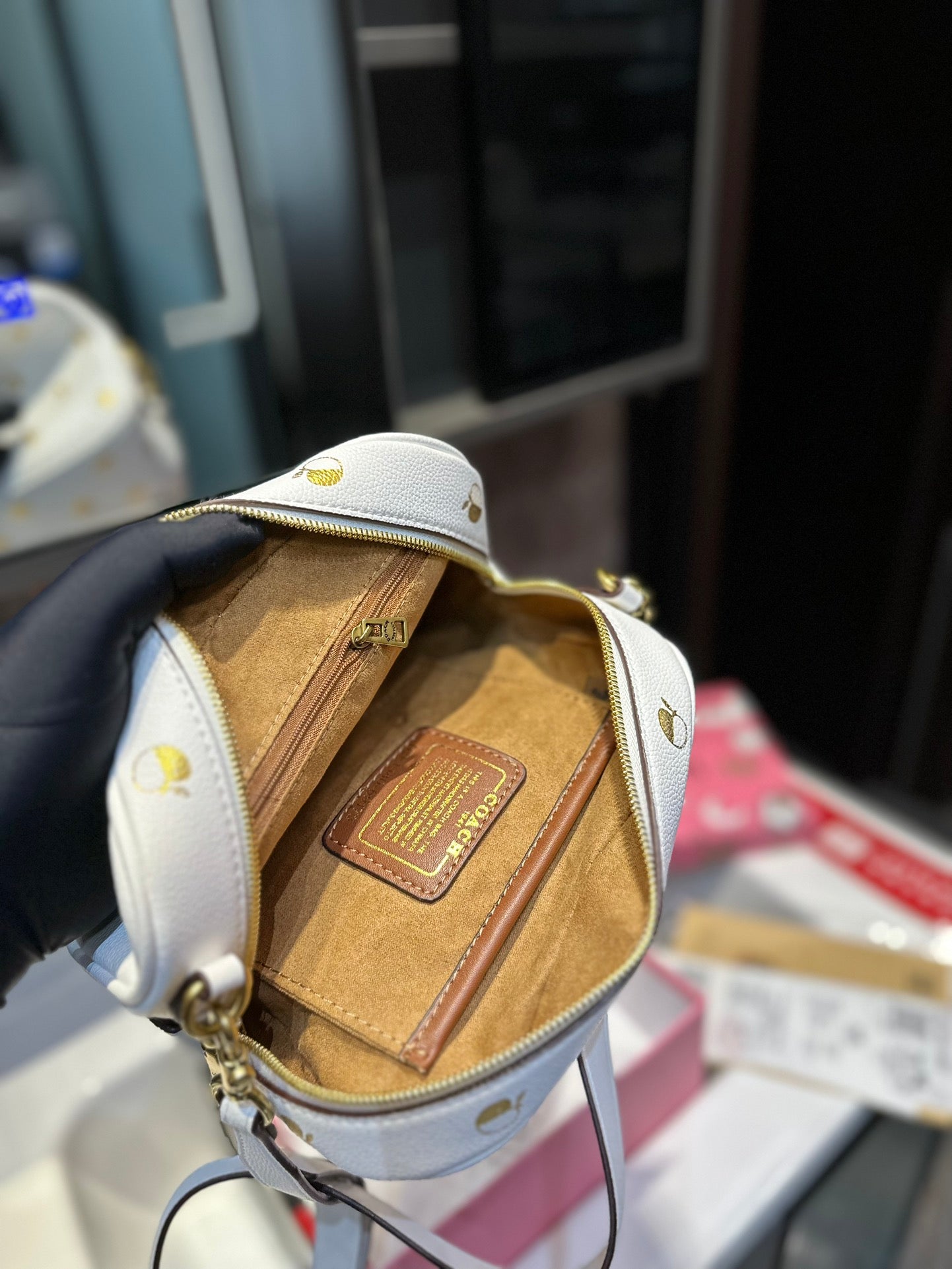 Co-BAG67