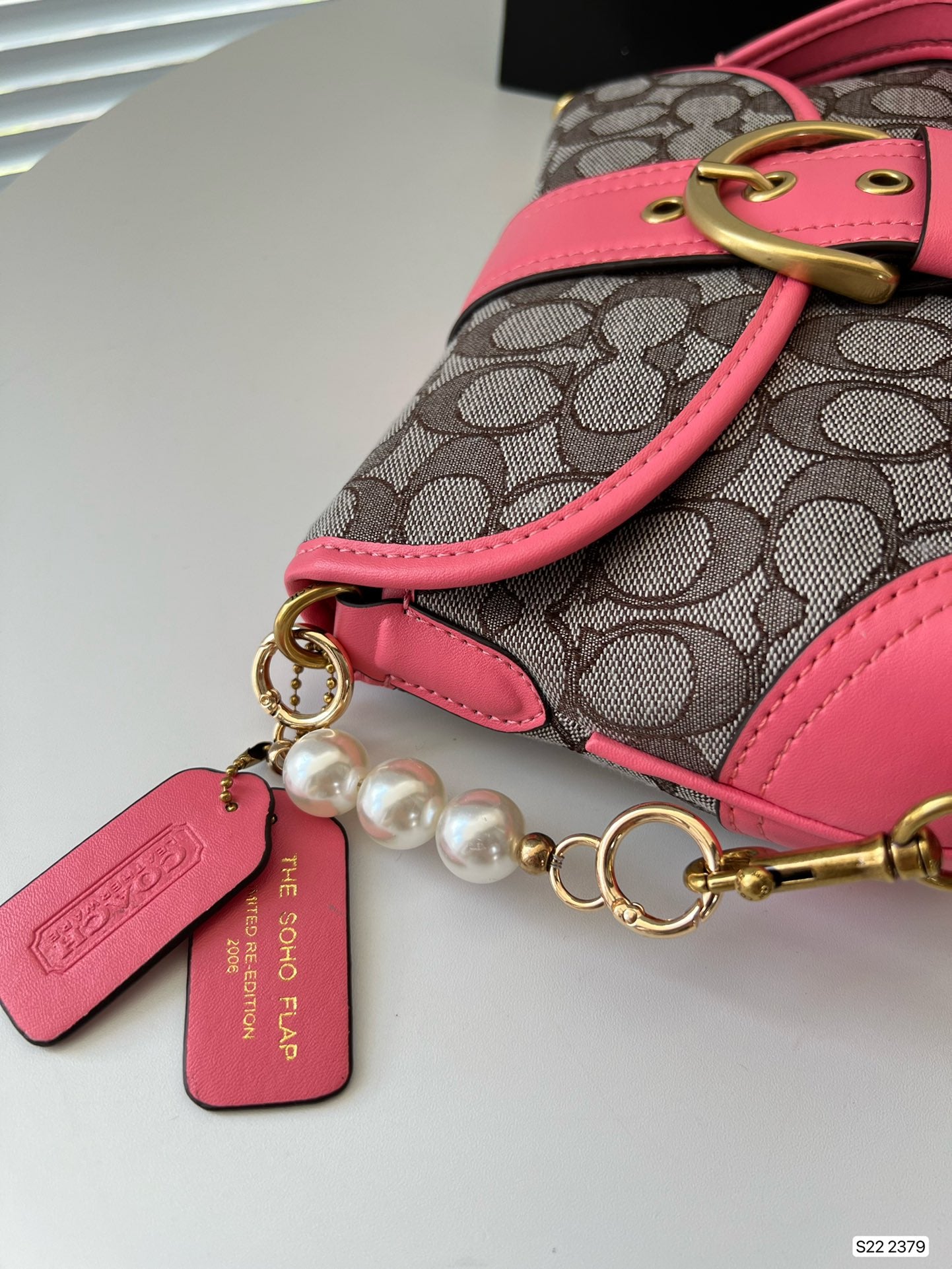 Co-BAG591