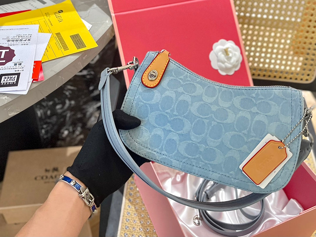 Co-BAG696