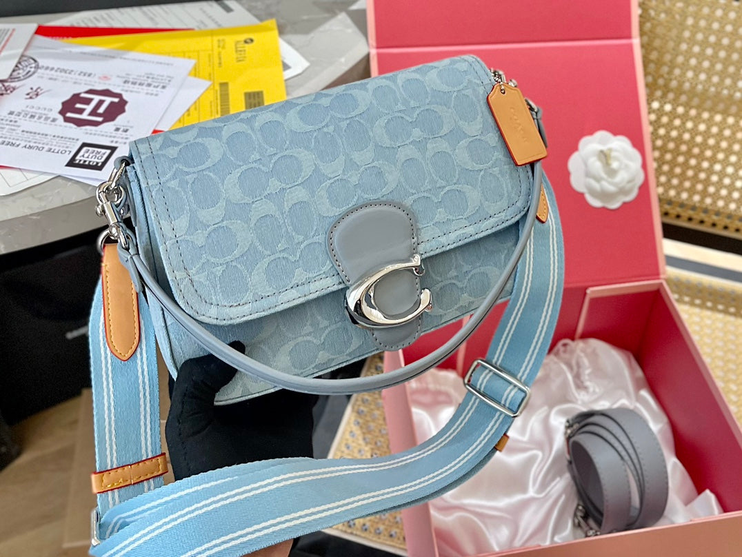 Co-BAG592