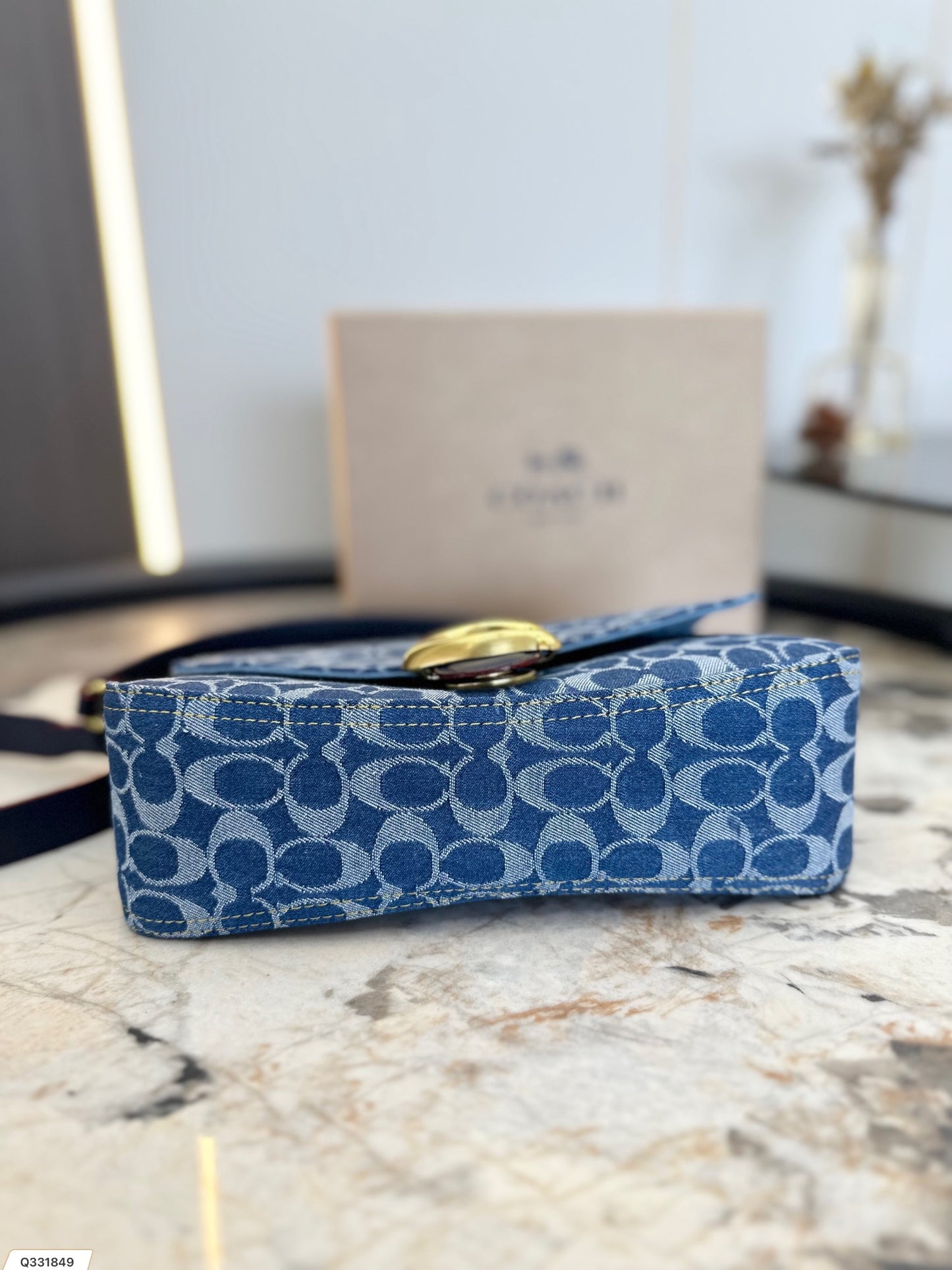 Co-BAG593