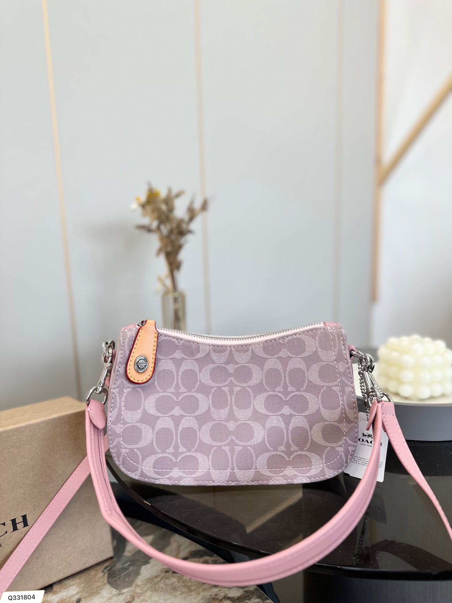 Co-BAG697