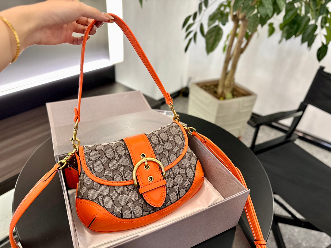 Co-BAG701
