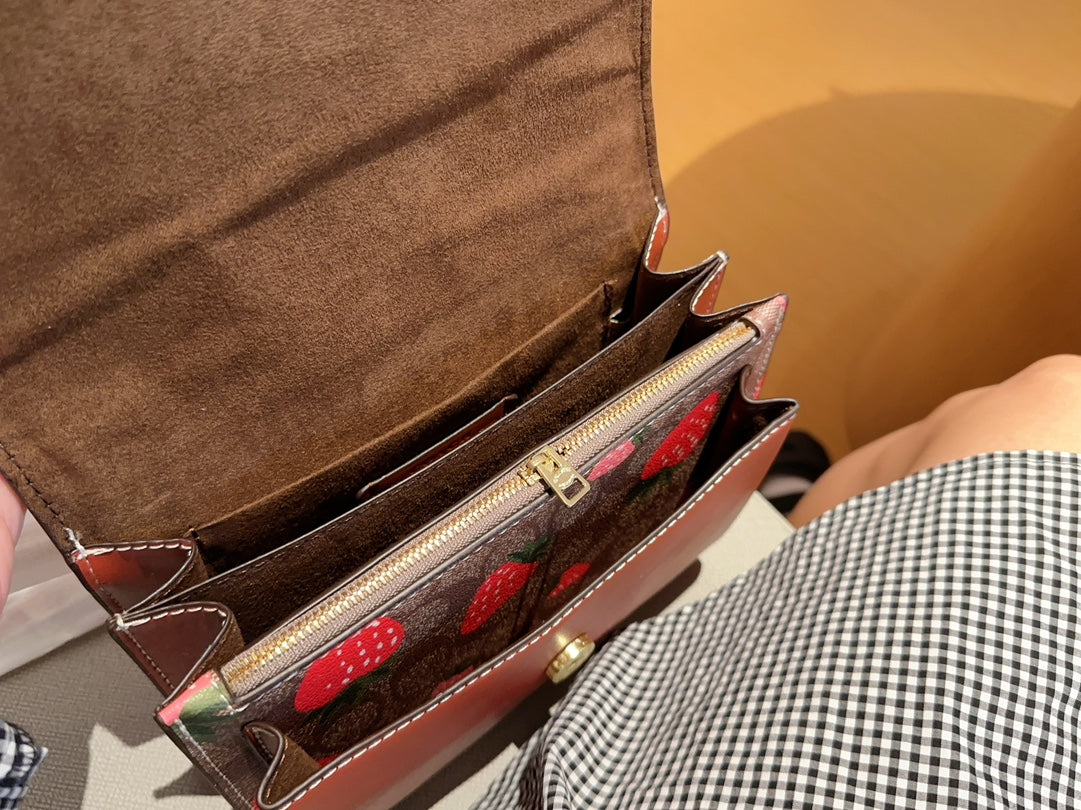 Co-BAG79