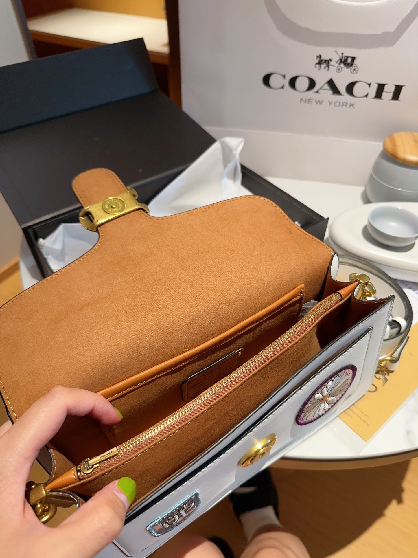 Co-BAG702