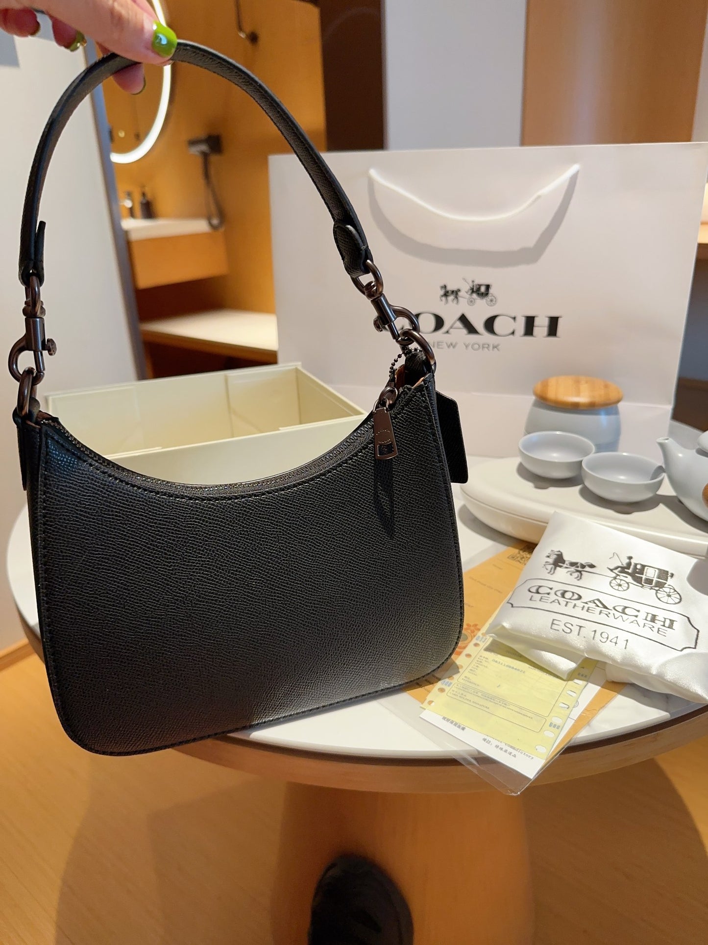 Co-BAG595