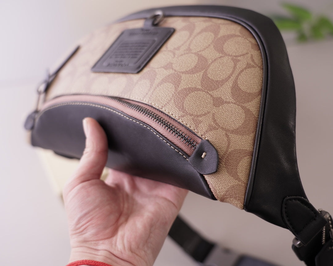 Co-BAG584