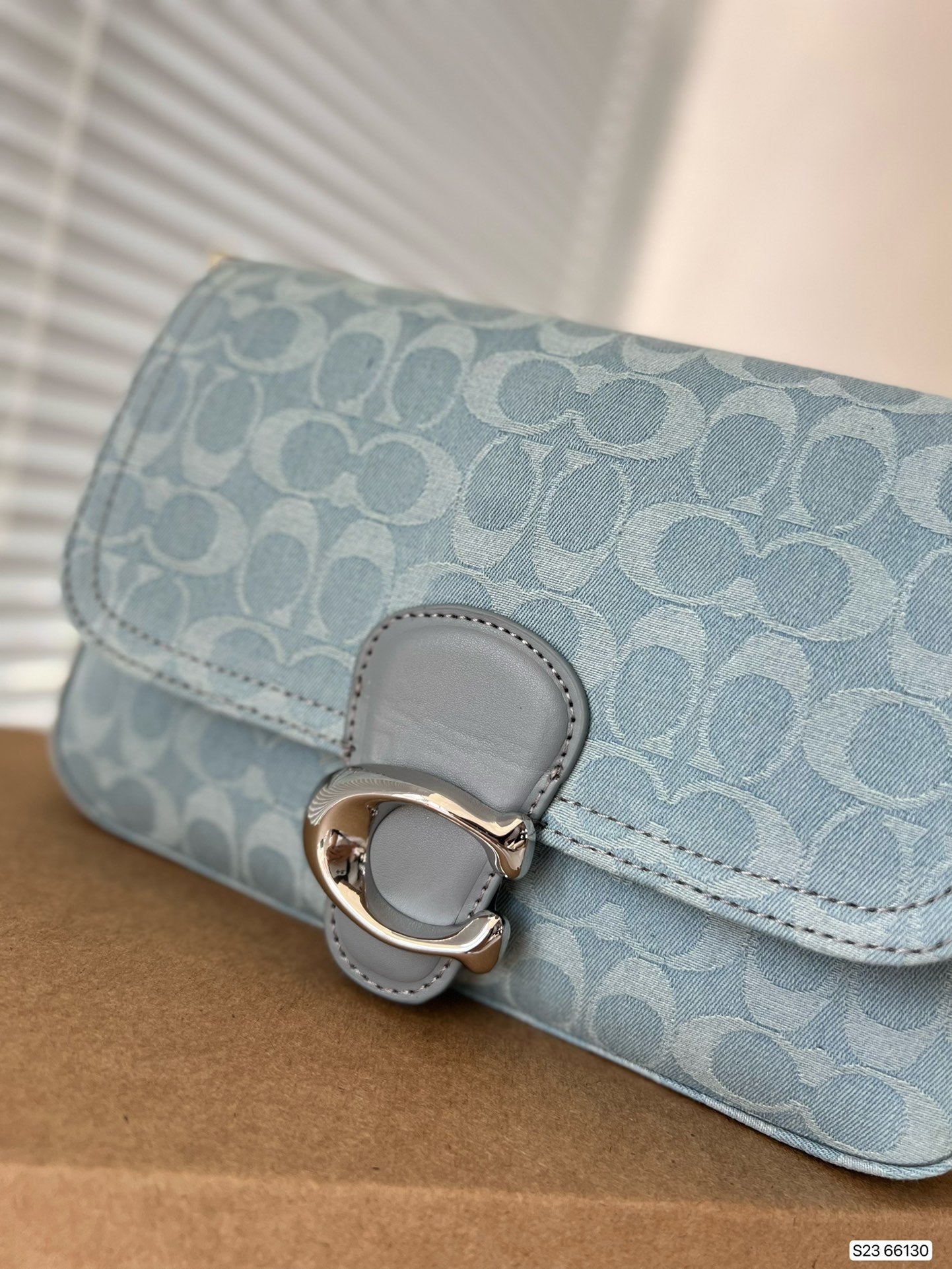 Co-BAG596