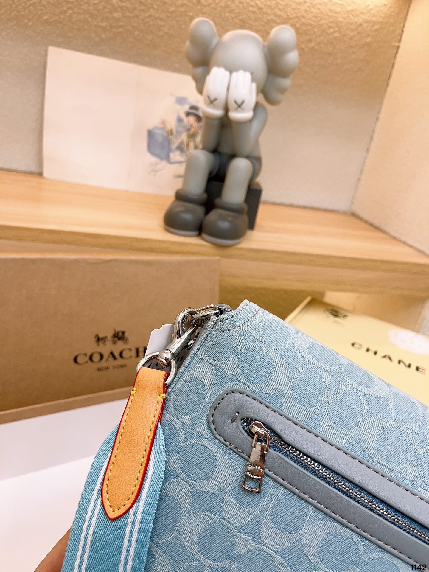 Co-BAG711