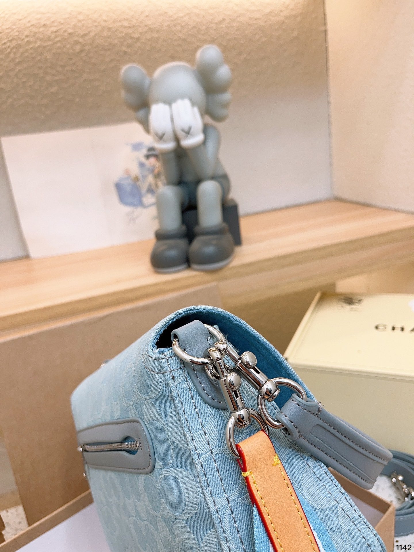 Co-BAG711