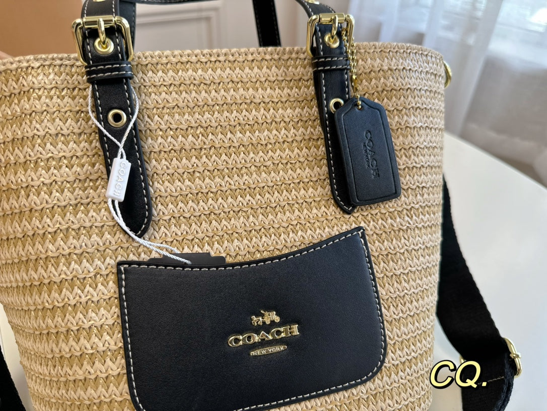 Co-BAG82