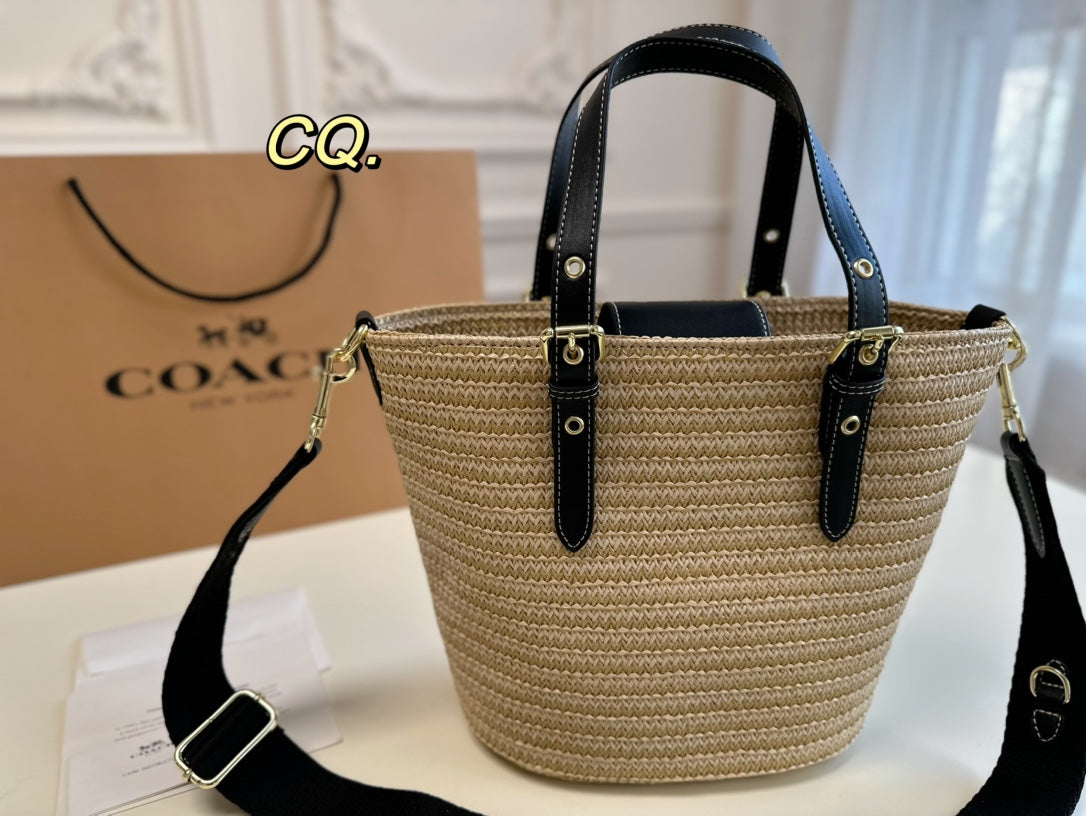 Co-BAG82