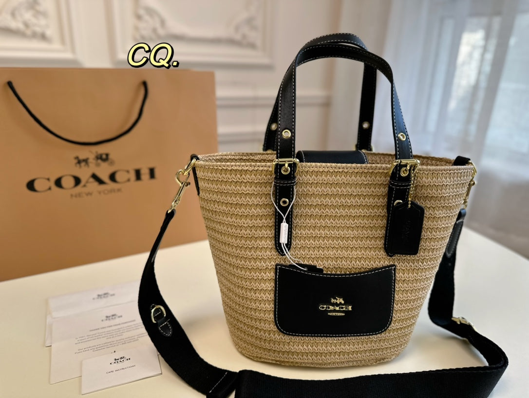 Co-BAG82