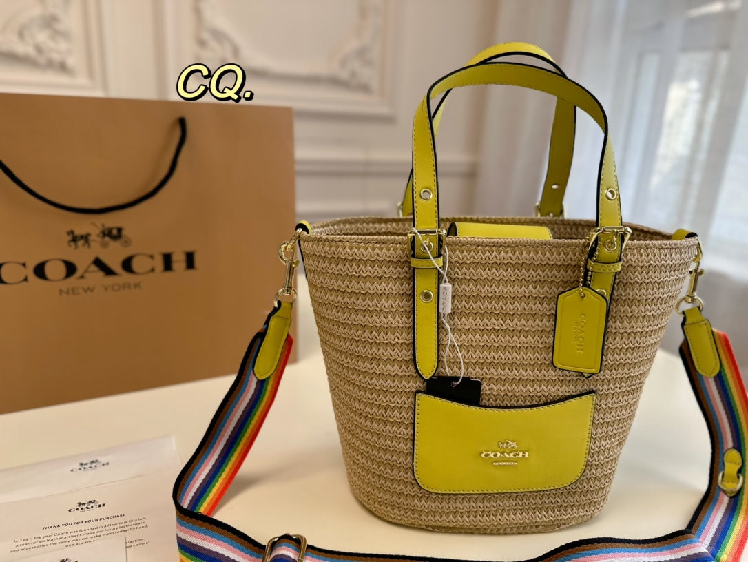 Co-BAG82