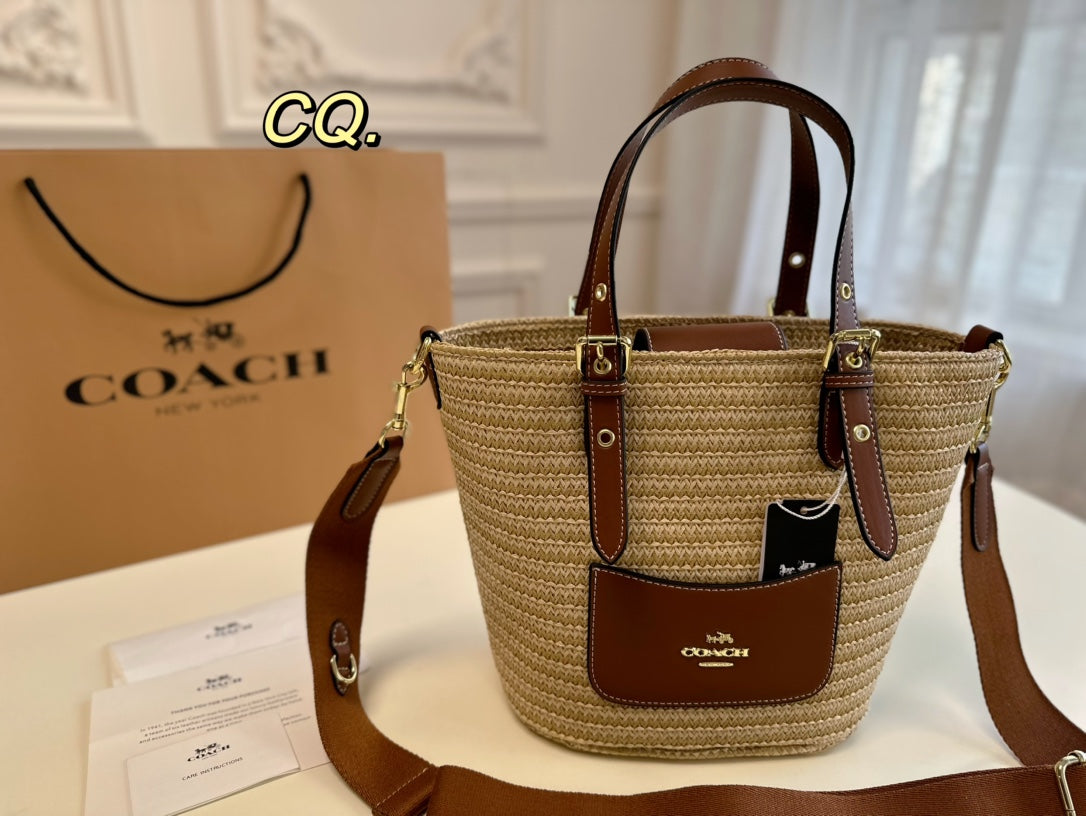 Co-BAG82