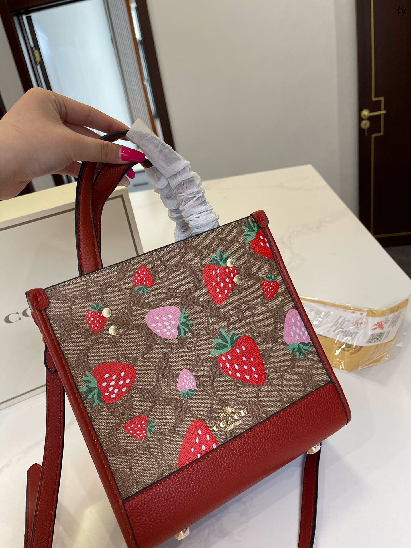 Co-BAG85