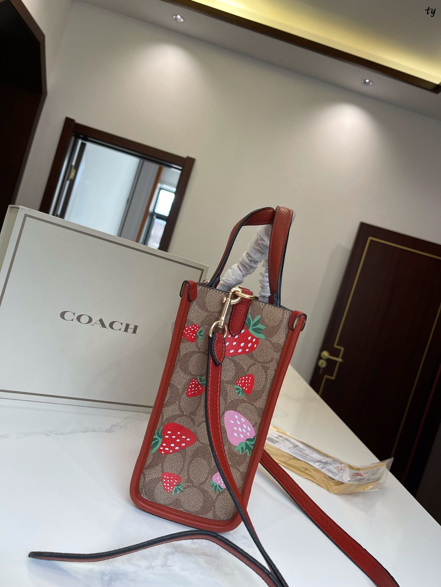 Co-BAG85