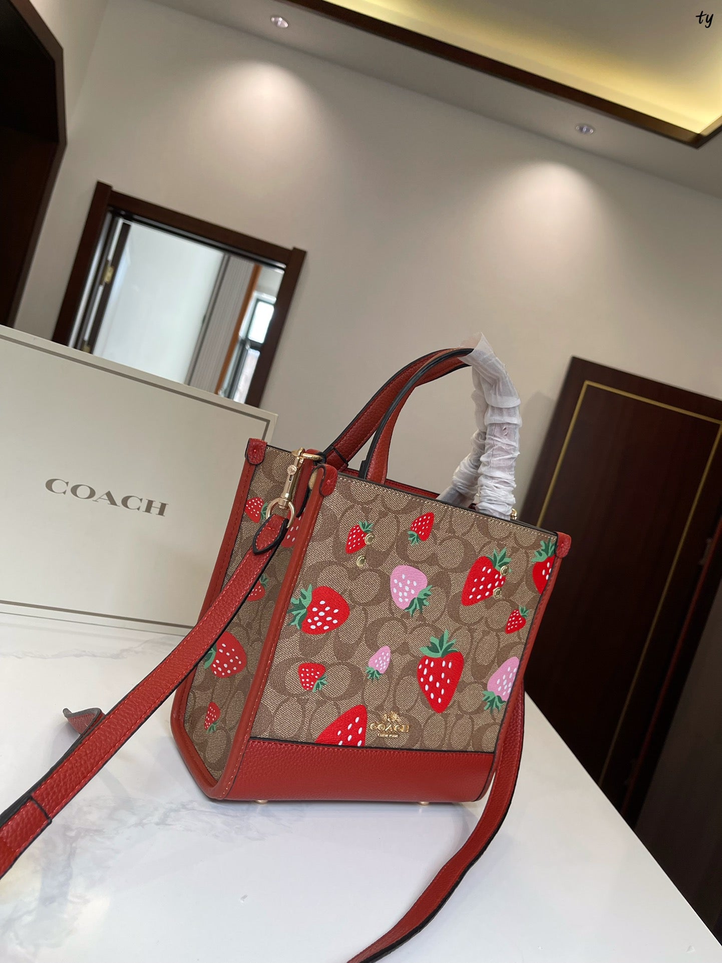 Co-BAG85