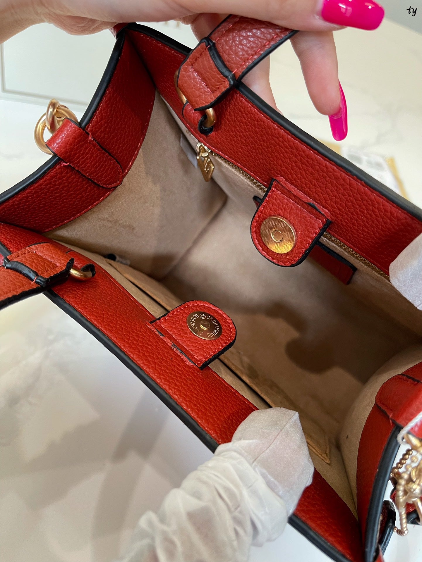 Co-BAG85