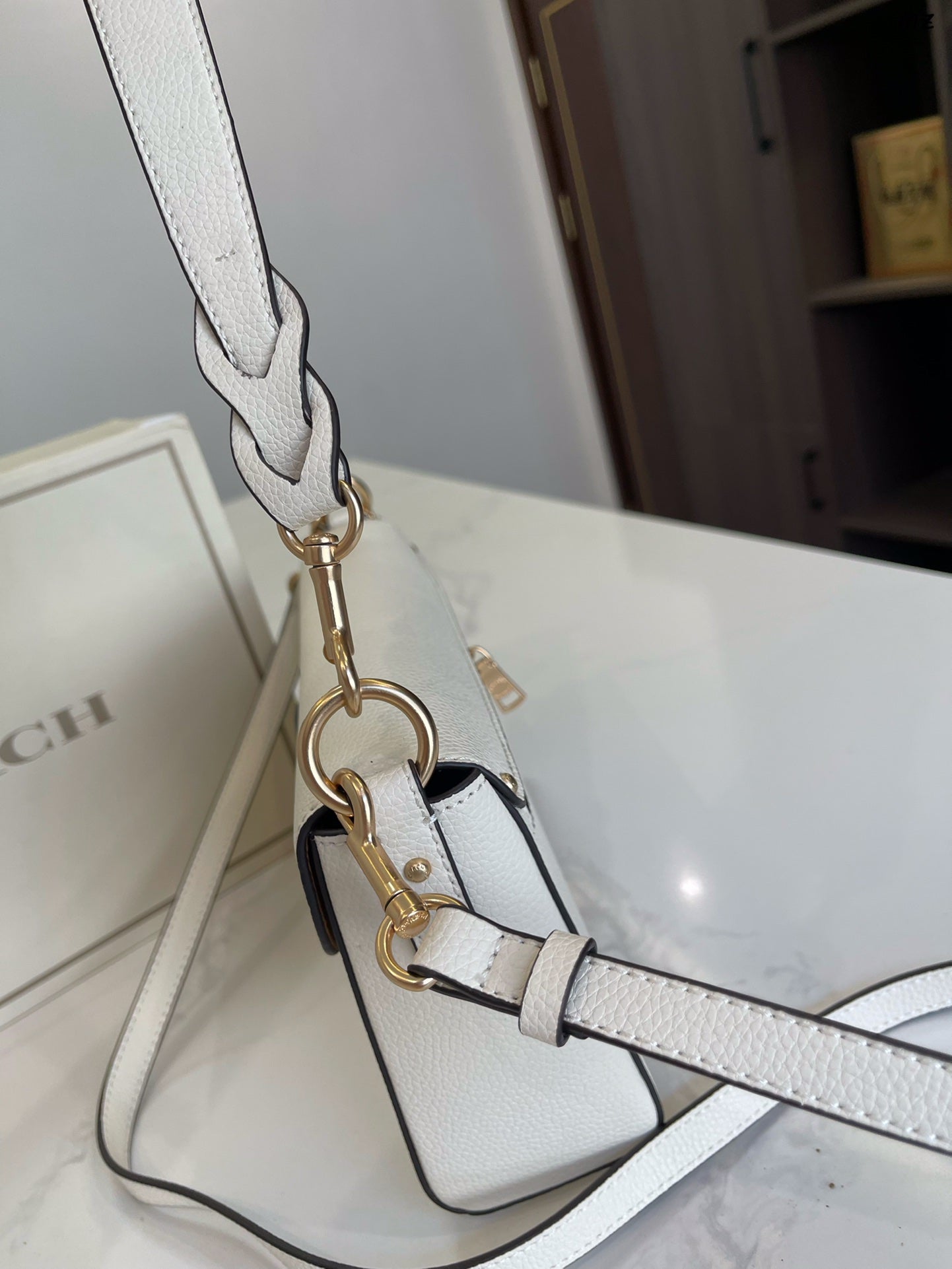 Co-BAG86